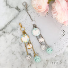 Load image into Gallery viewer, Knot Dangle Charm