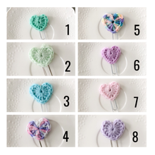 Load image into Gallery viewer, Crochet Heart Paperclip