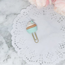 Load image into Gallery viewer, Cupcake Paperclip